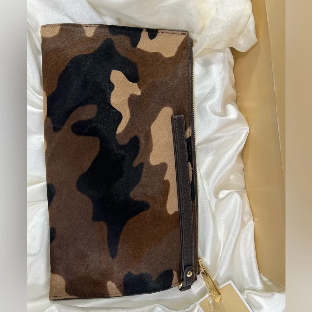 Set Michael Michael Kors Real Hair Calf Camo Heel 11 & Camo Clutch $513 NEW - Picture 12 of 17